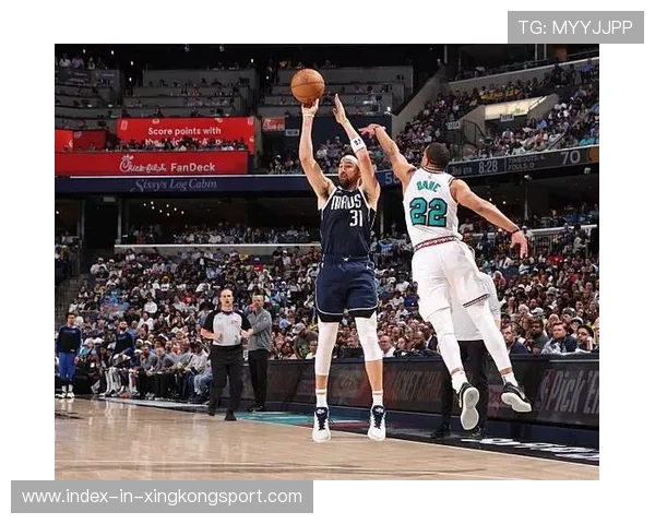 汤普森表现低迷独行侠惜败火箭 华盛顿29分12助攻拉塞尔助力逆袭 汤普森表现低迷独行侠惜败火箭 华盛顿29分12助攻拉塞尔助力逆袭