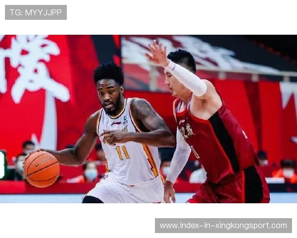 CBA北京末节快攻连环打出高潮,分差被瞬间压缩