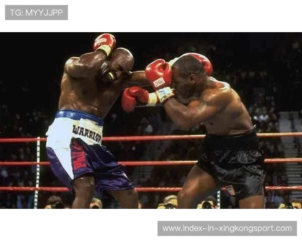 UFC角落狂攻逼停裁判:究竟发生了什么?幕后真相震撼揭秘 UFC角落狂攻逼停裁判:究竟发生了什么?幕后真相震撼揭秘