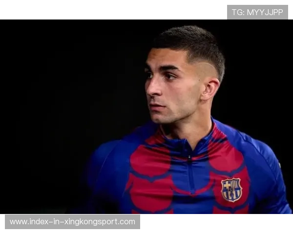 费兰托雷斯回头望月式头球让巴萨全场沸腾