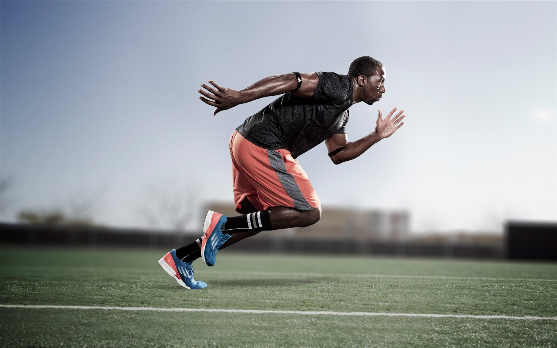 攀岩“路线阅读”挑战赛 未上墙先分析成为胜负关键